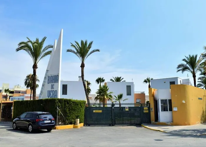 Bahia De Vera - Apartamento Naturista Con 3 Piscinas Junto A Playa